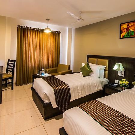 Tiruchirappalli Plaza Hotel Trichy חדר תמונה