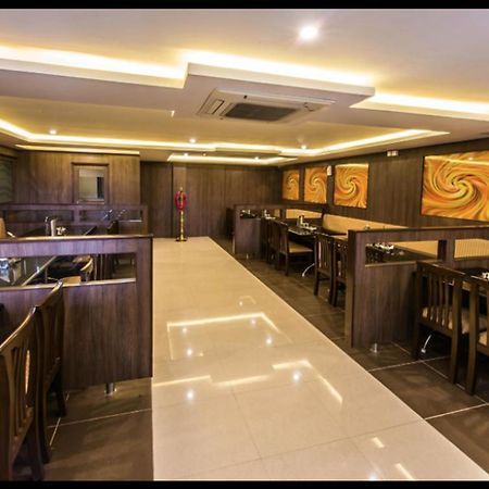 Tiruchirappalli Plaza Hotel Trichy מראה חיצוני תמונה