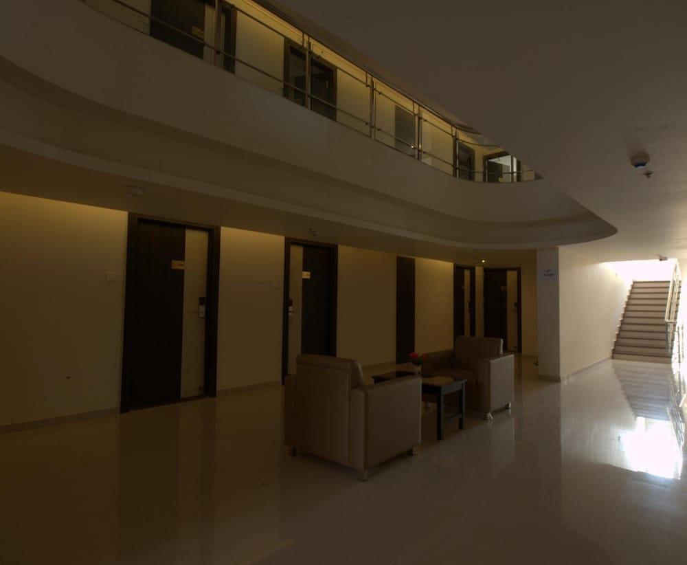 Tiruchirappalli Plaza Hotel Trichy מראה חיצוני תמונה