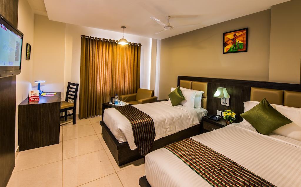 Tiruchirappalli Plaza Hotel Trichy חדר תמונה