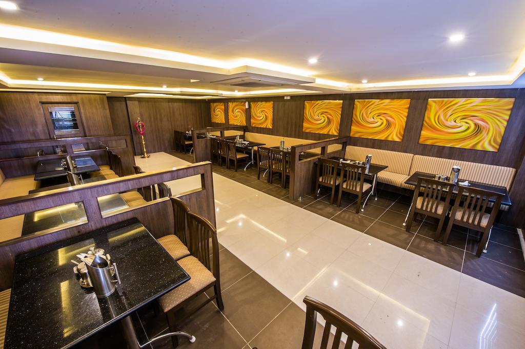 Tiruchirappalli Plaza Hotel Trichy חדר תמונה