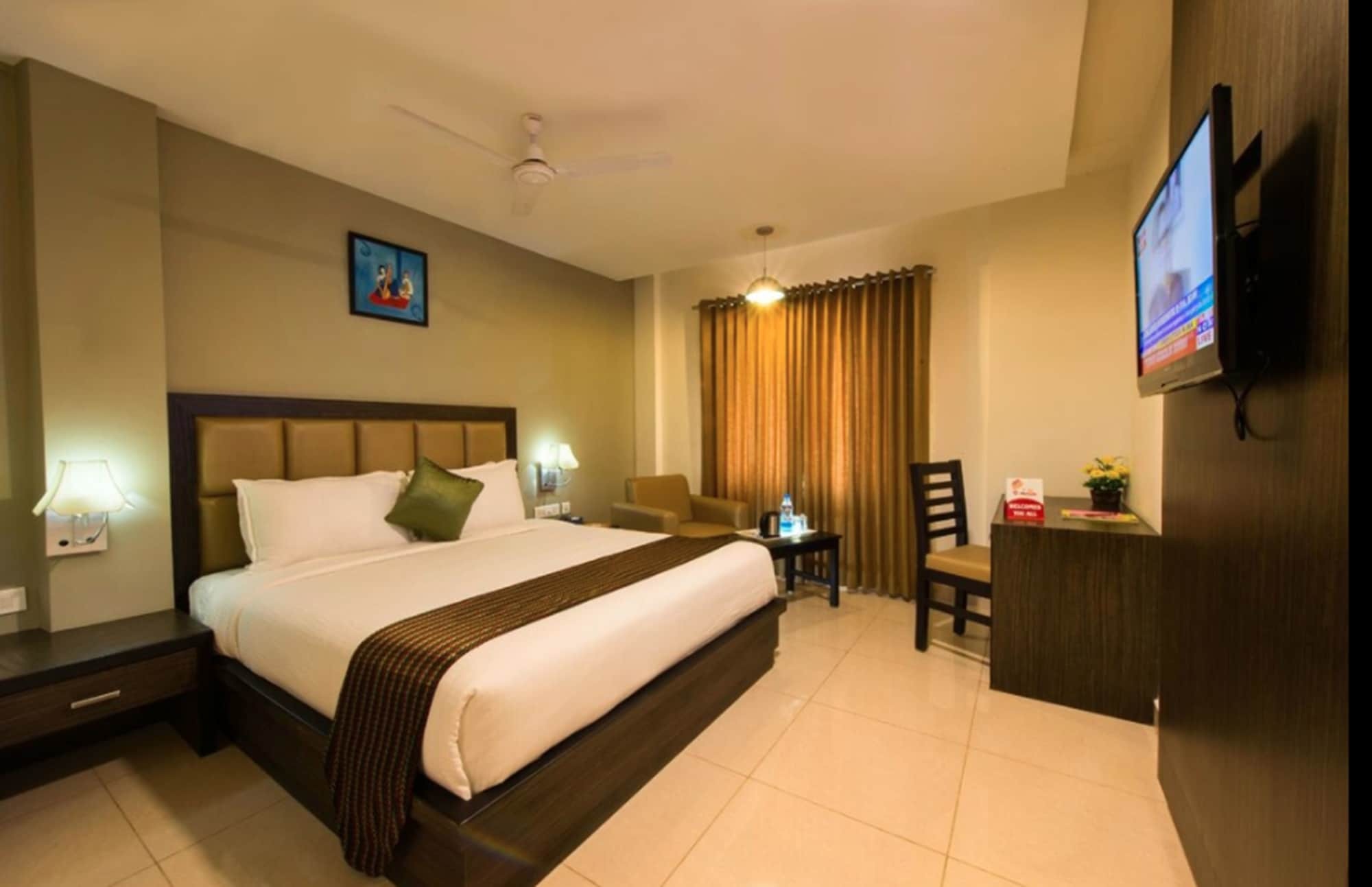 Tiruchirappalli Plaza Hotel Trichy מראה חיצוני תמונה